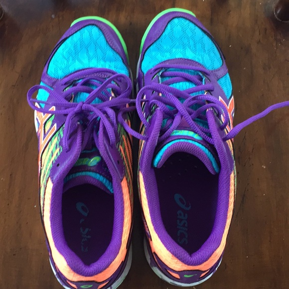 colorful volleyball shoes